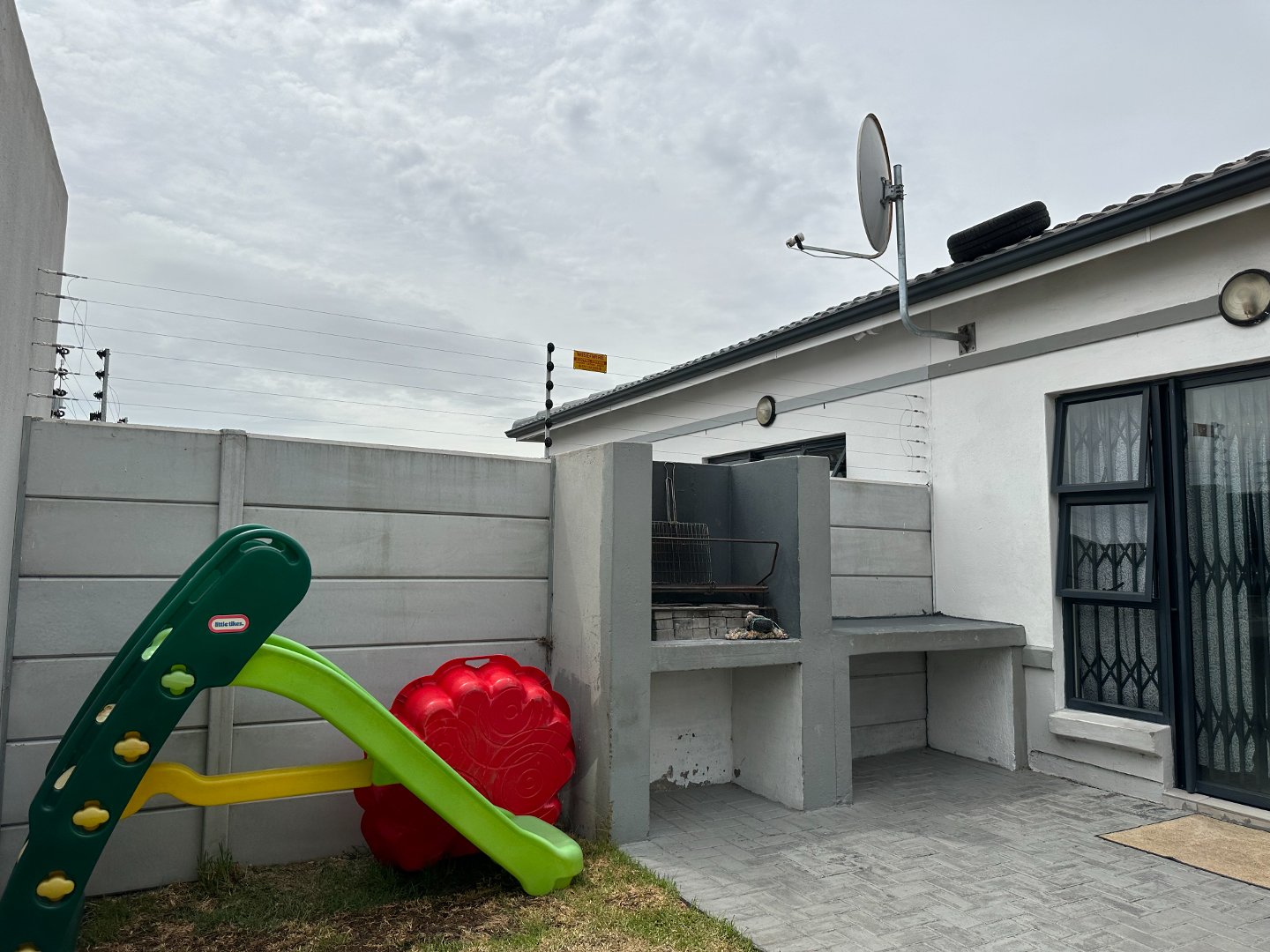 3 Bedroom Property for Sale in Table View Western Cape
